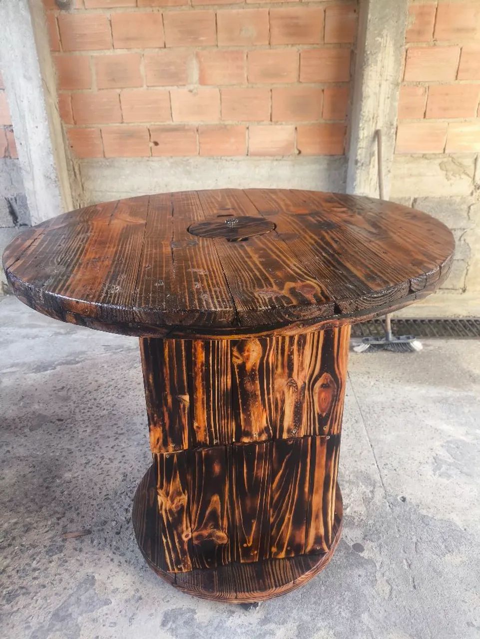 Mesa Rústica de Madeira com Adega e Balde de Gelo- Artesanal - Foto 2
