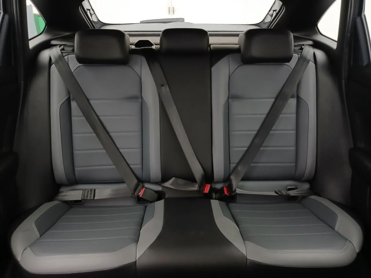 Volkswagen Nivus Highline 1.0 200 TSI Flex Aut., foto 18 de 18