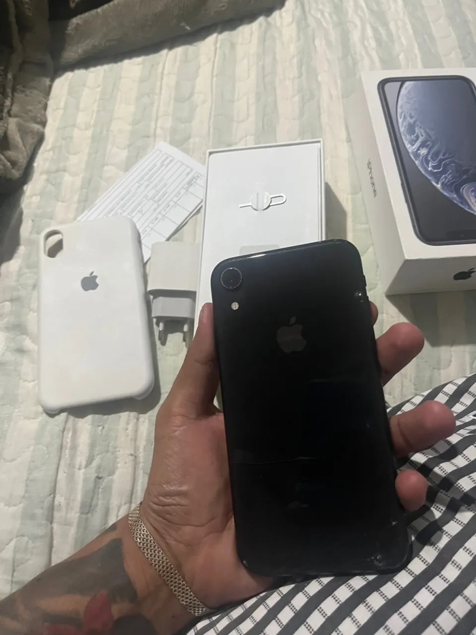iPhone XR Preto - 256g - Completo