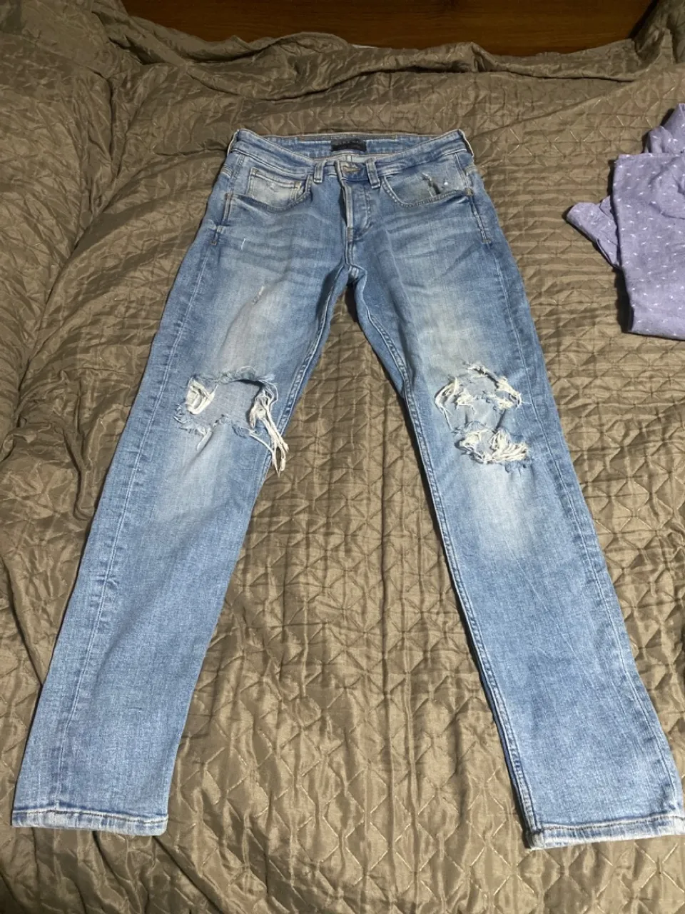 Calça Jeans Zara Destroyed Azul - Conforto e Estilo