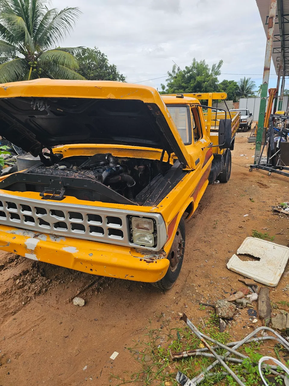 F 4000