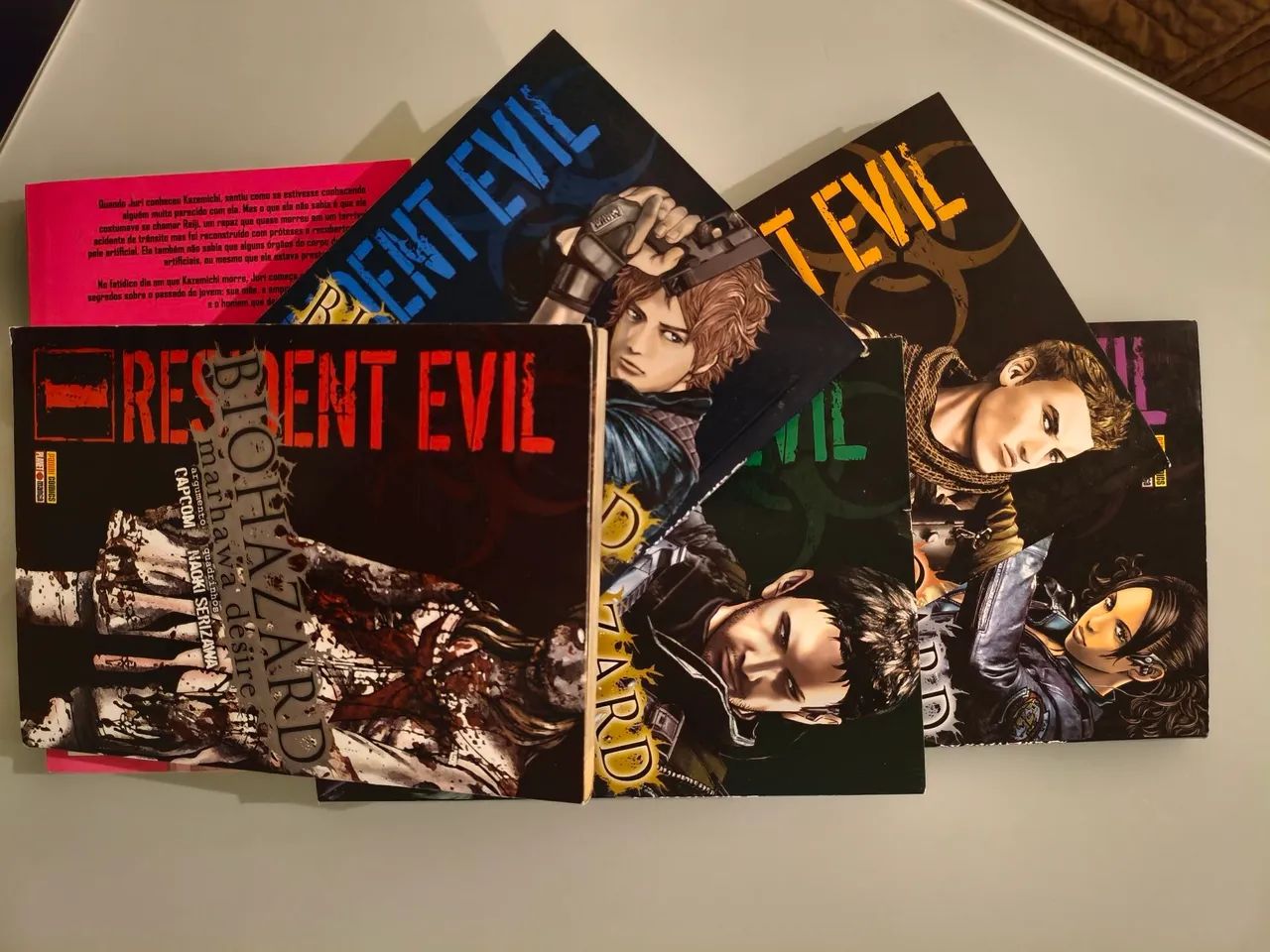 Mangás diversos - Resident Evil, Sailor Moon, Mirai Nikki