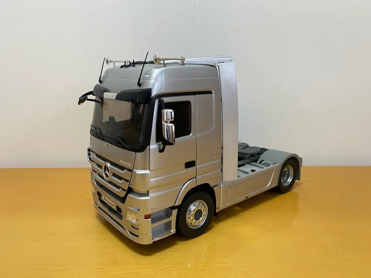 Mercedes Benz Actros Eligor 1/18