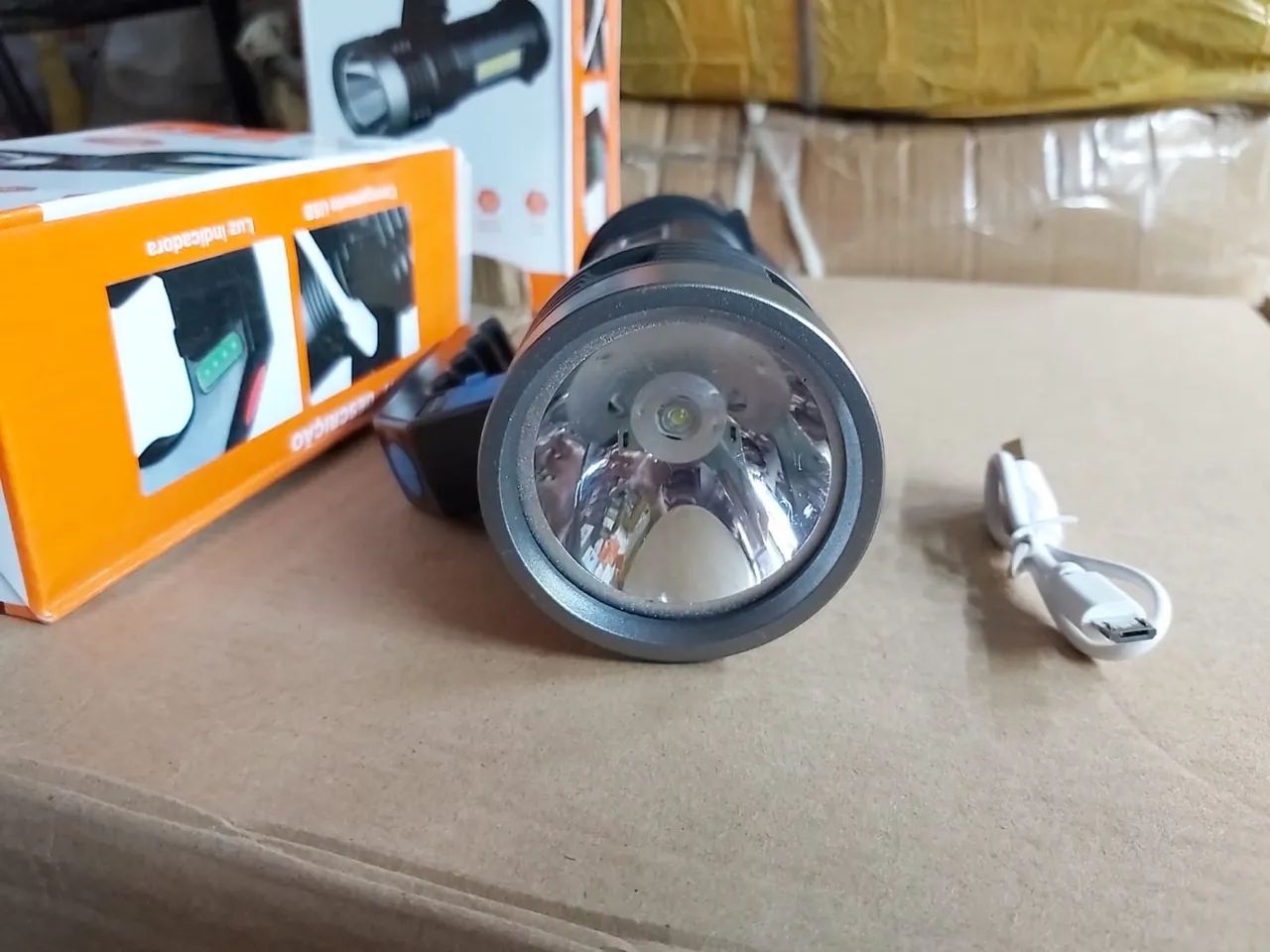 Queima de estoque: Lanterna Portátil Led Original Lemox Recarregável - Foto 2