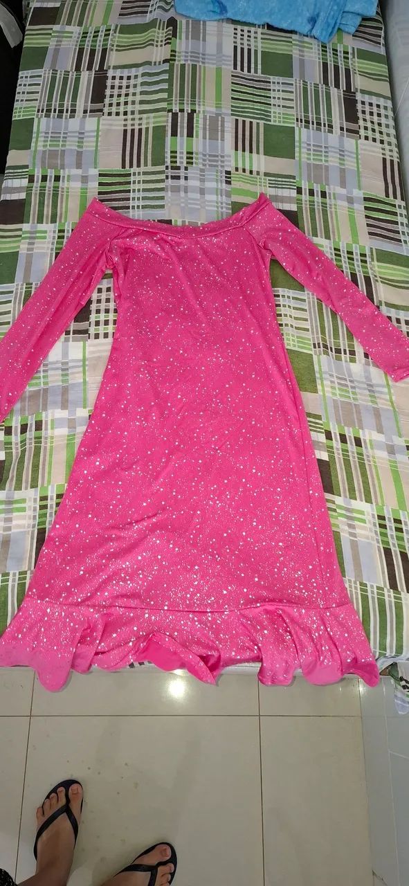 Vestido rosa com brilho - Foto 3