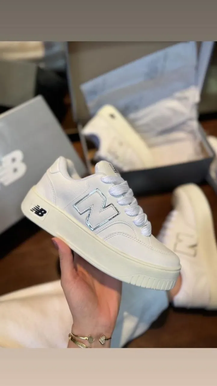 Tênis new balance novo na caixa