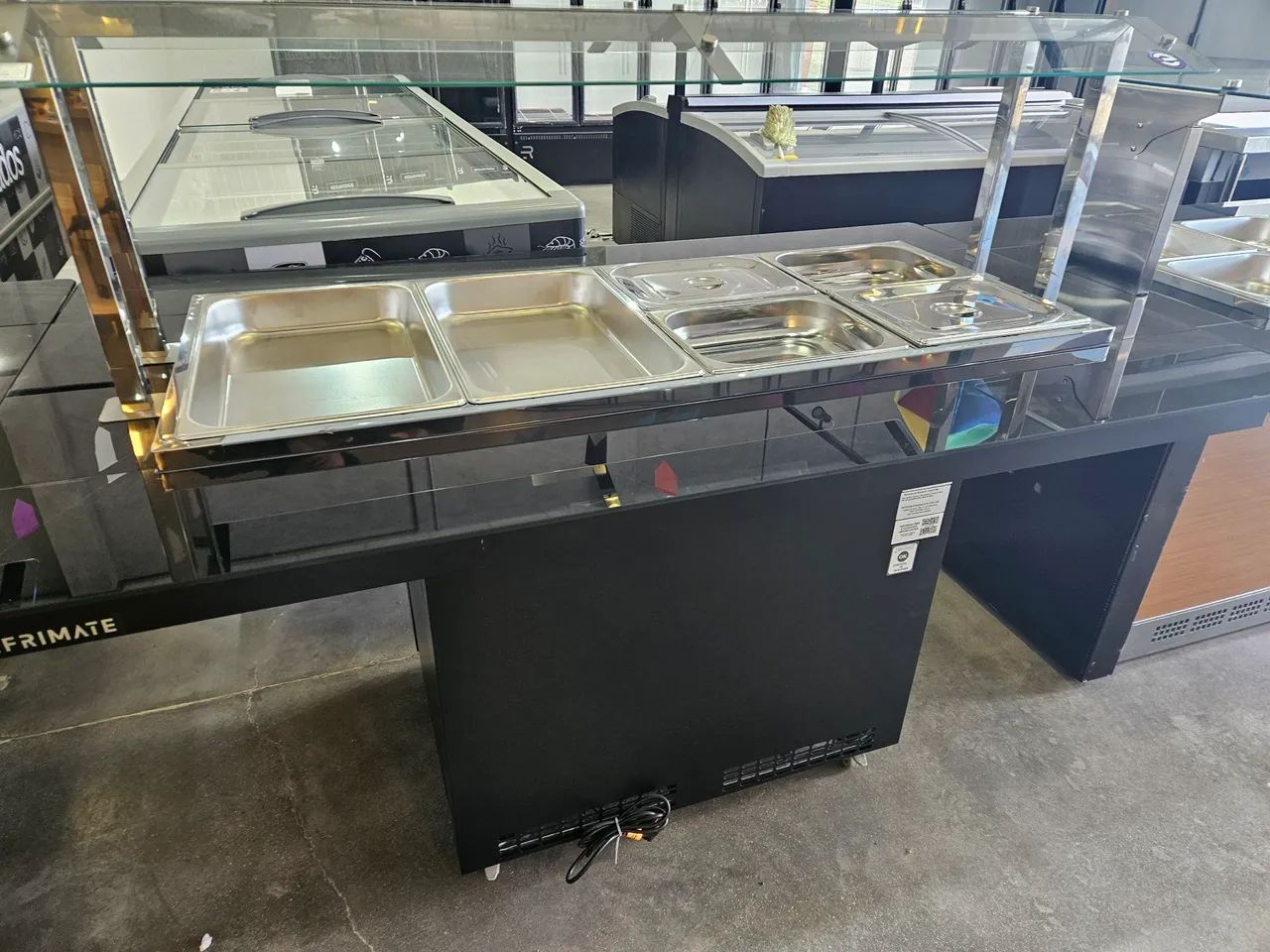 Buffet refrigerado 8 cubas preto pronta entrega