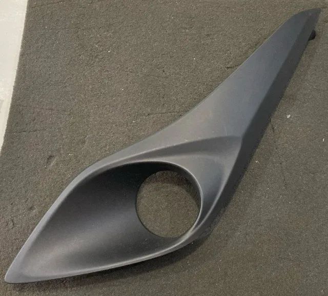 Par Moldura preta do farol de milha Toyota Yaris 2018 a 2022 Original - Foto 6