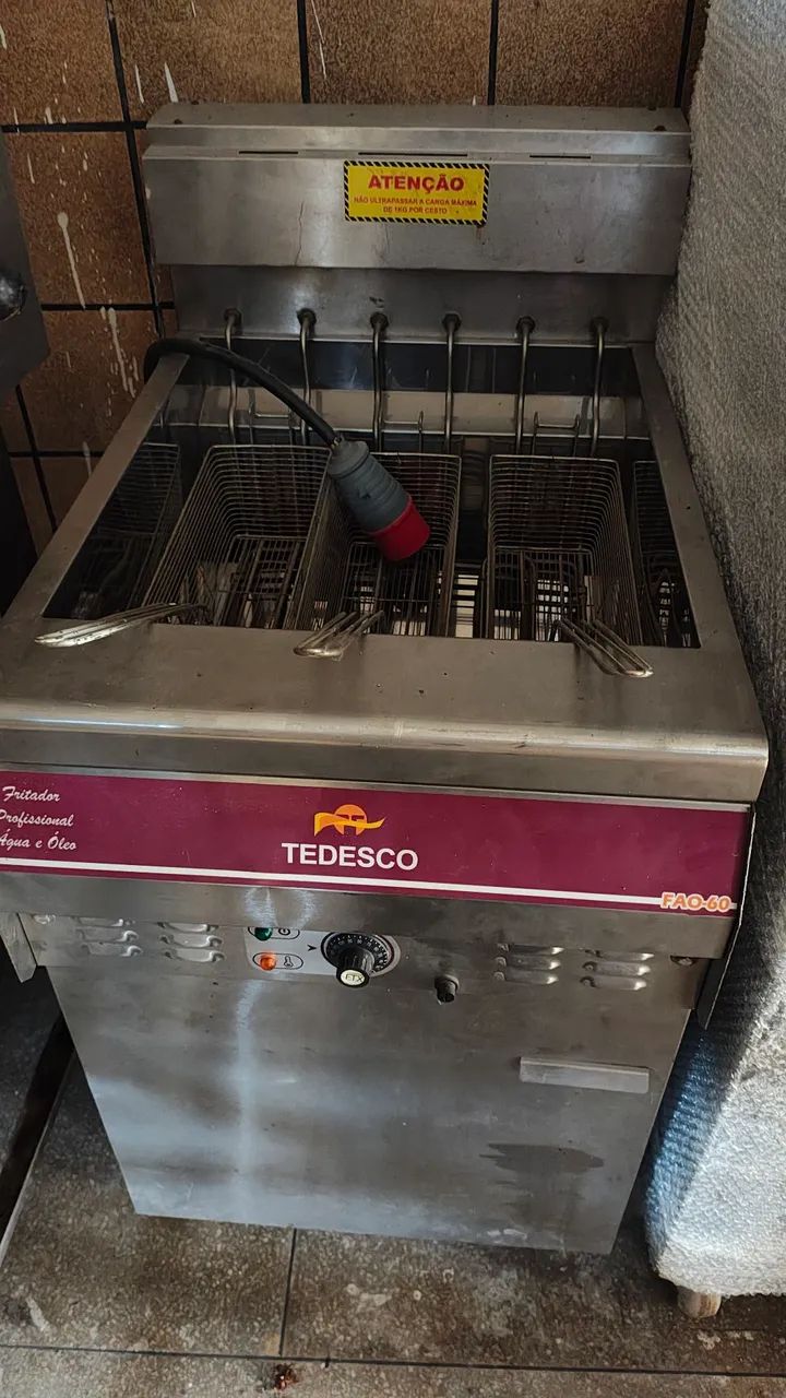 Fritadeira elétrica Tedesco 60l água e óleo 