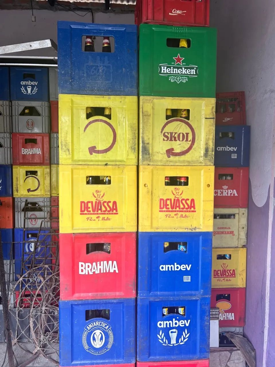 VENDO ENGRADADOS DE CERVEJA COMPLETO - Foto 2
