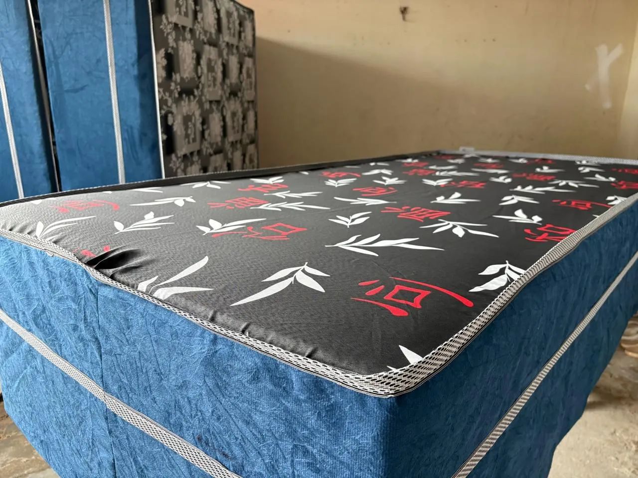 Cama de solteiro 25065204502174209122