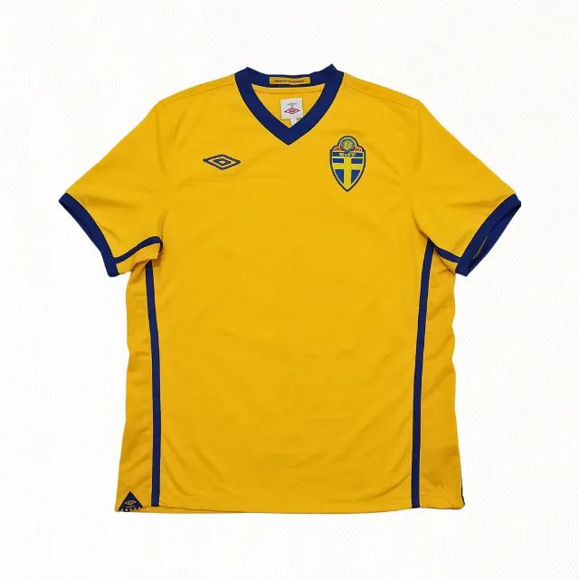 Camisa Suécia Home 2010/11