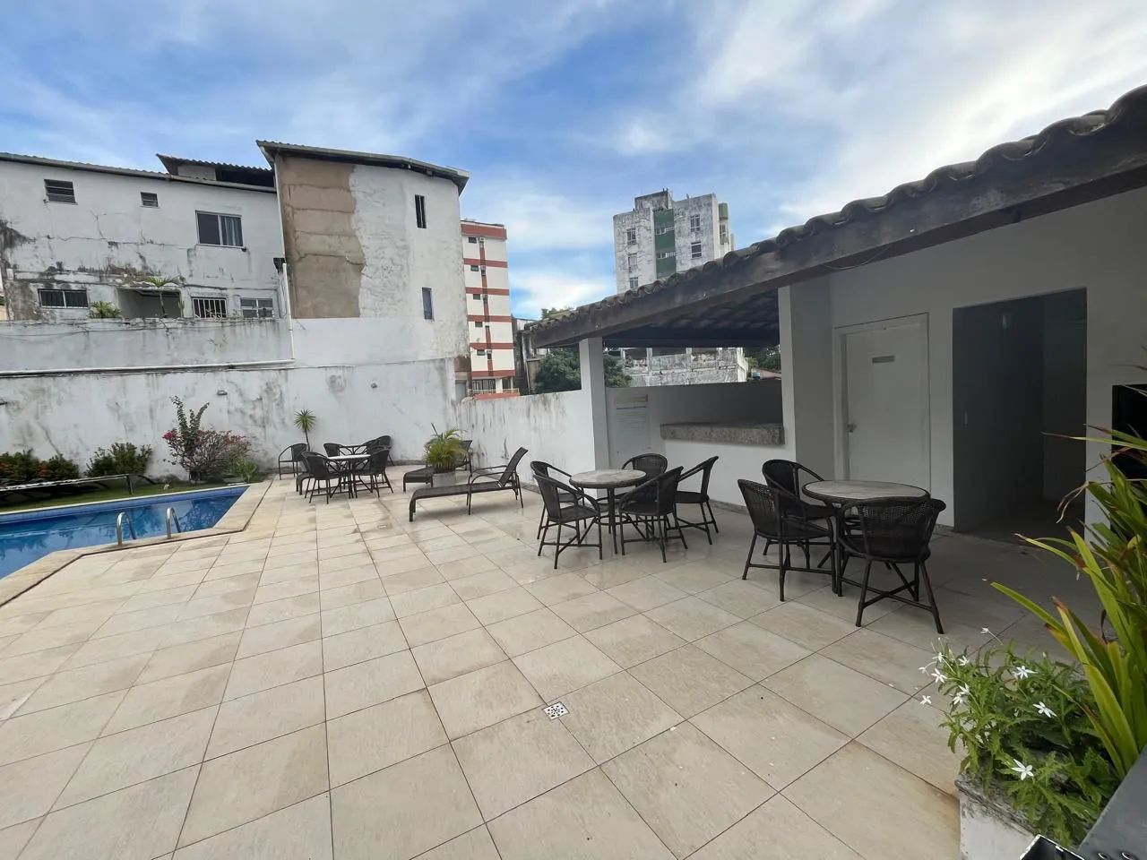APARTAMENTO 2/4 COM SUÍTE E VARANDA NA FEDERAÇÃO - Foto 3