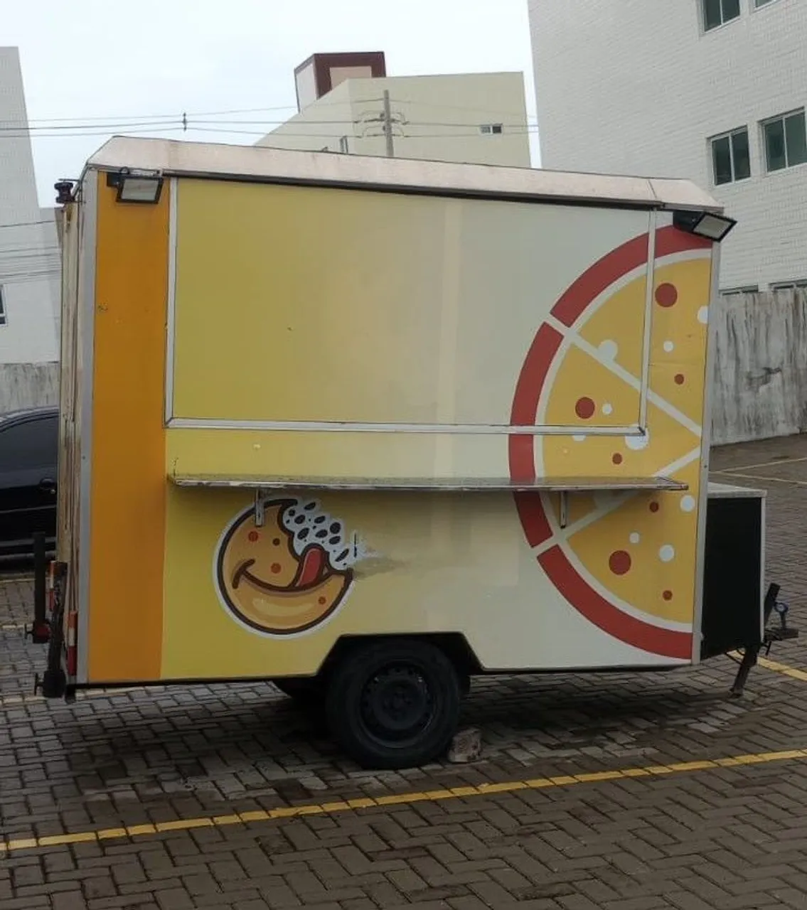 Aluga-se Trailer food truck pronto para trabalhar