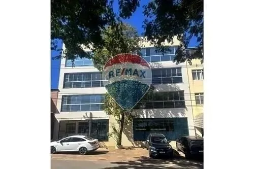 Prédio comercial com laje reforçada sendo 4 andares