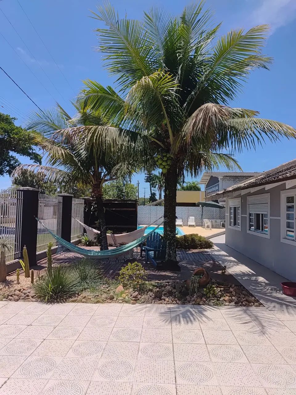 Casa c/ piscina, próx embarque da Ilha- +14pessoas 