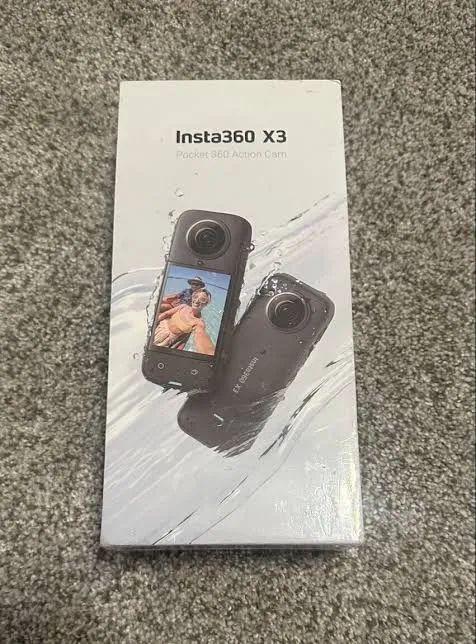 Câmera de Ação Insta360 X3 - Nova