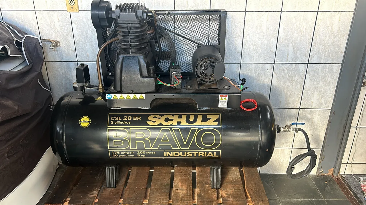 Compressor de ar Schulz Bravo CSL 20 BR Industrial