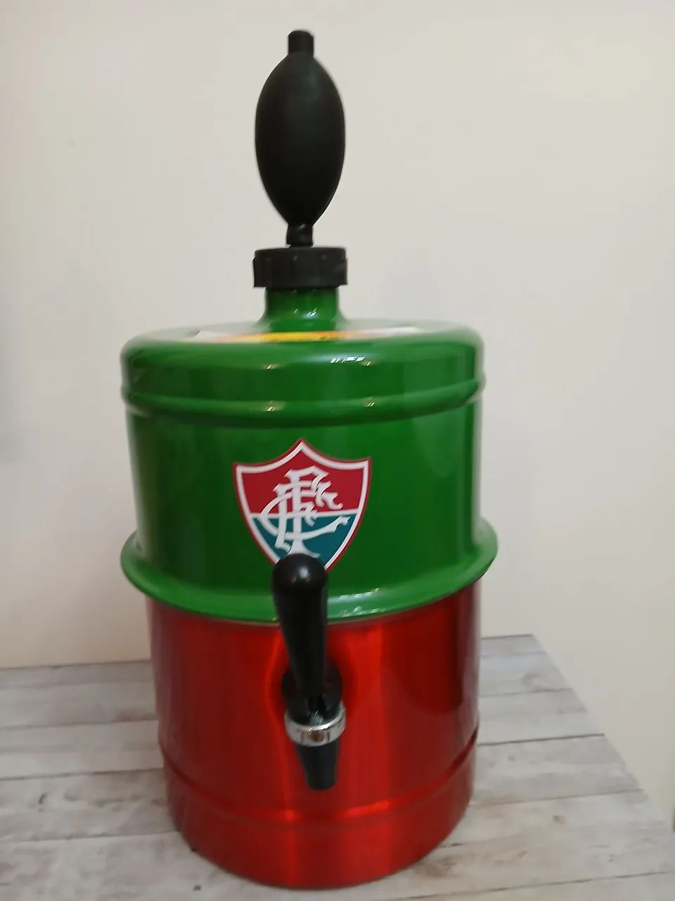 Chopeira/cervejeira portátil fluminense 