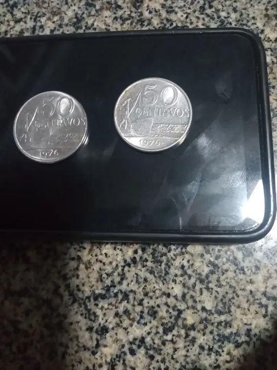 Moedas antigas de 50 centavos de 1976