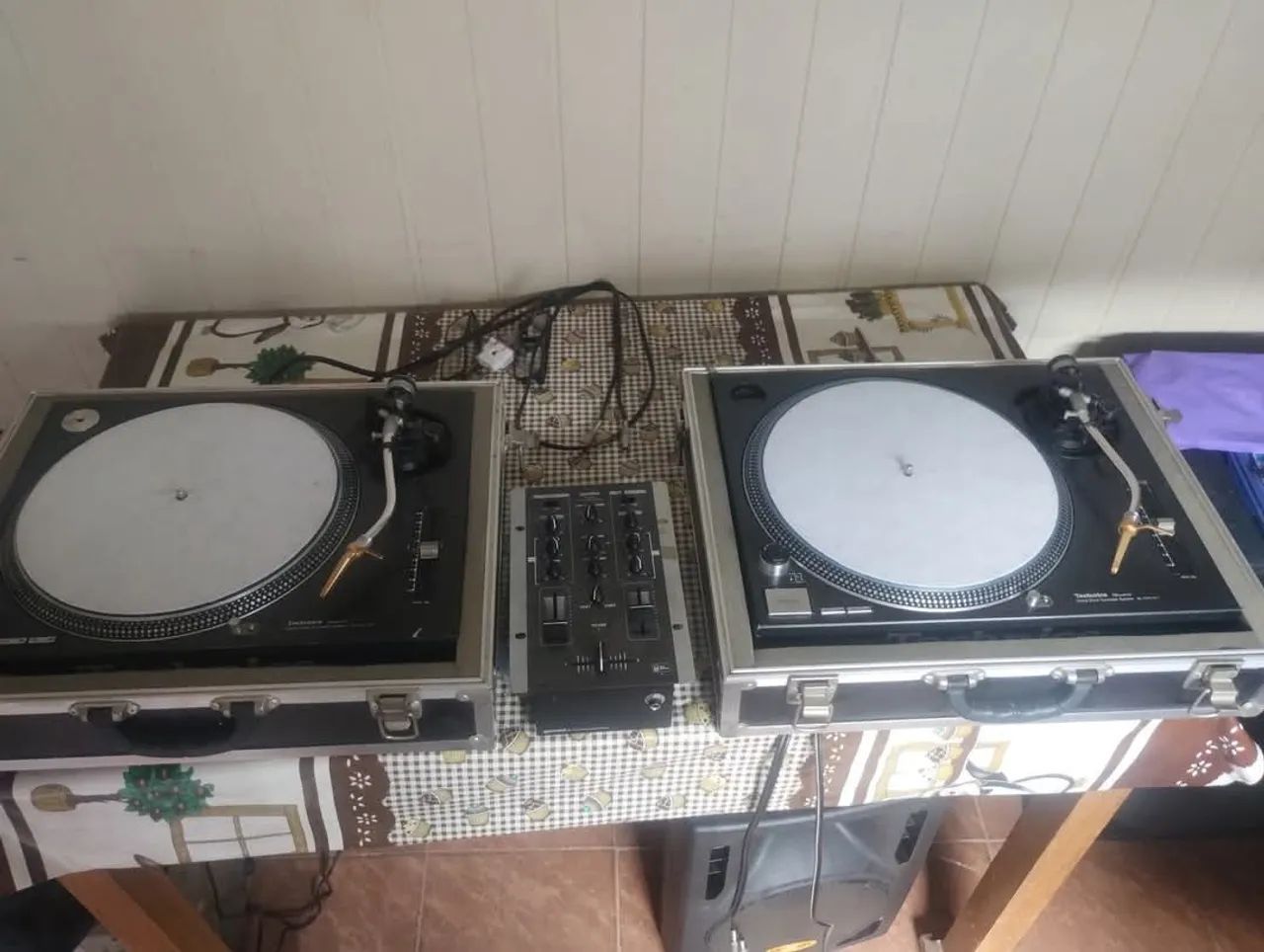 Technics SL-1210 MK2 / Mixer Gemini/ Case  - Foto 2