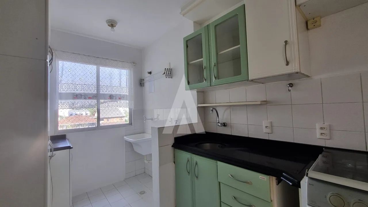 Apartamento semi mobiliado com 2 quartos e sacada no bairro Costa e Silva - Foto 4