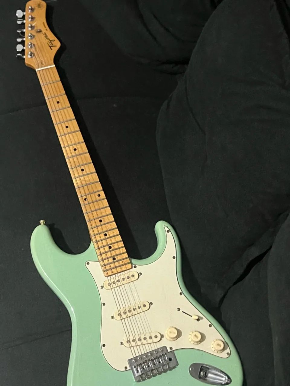 Guitarra Tagima strato  - Foto 2