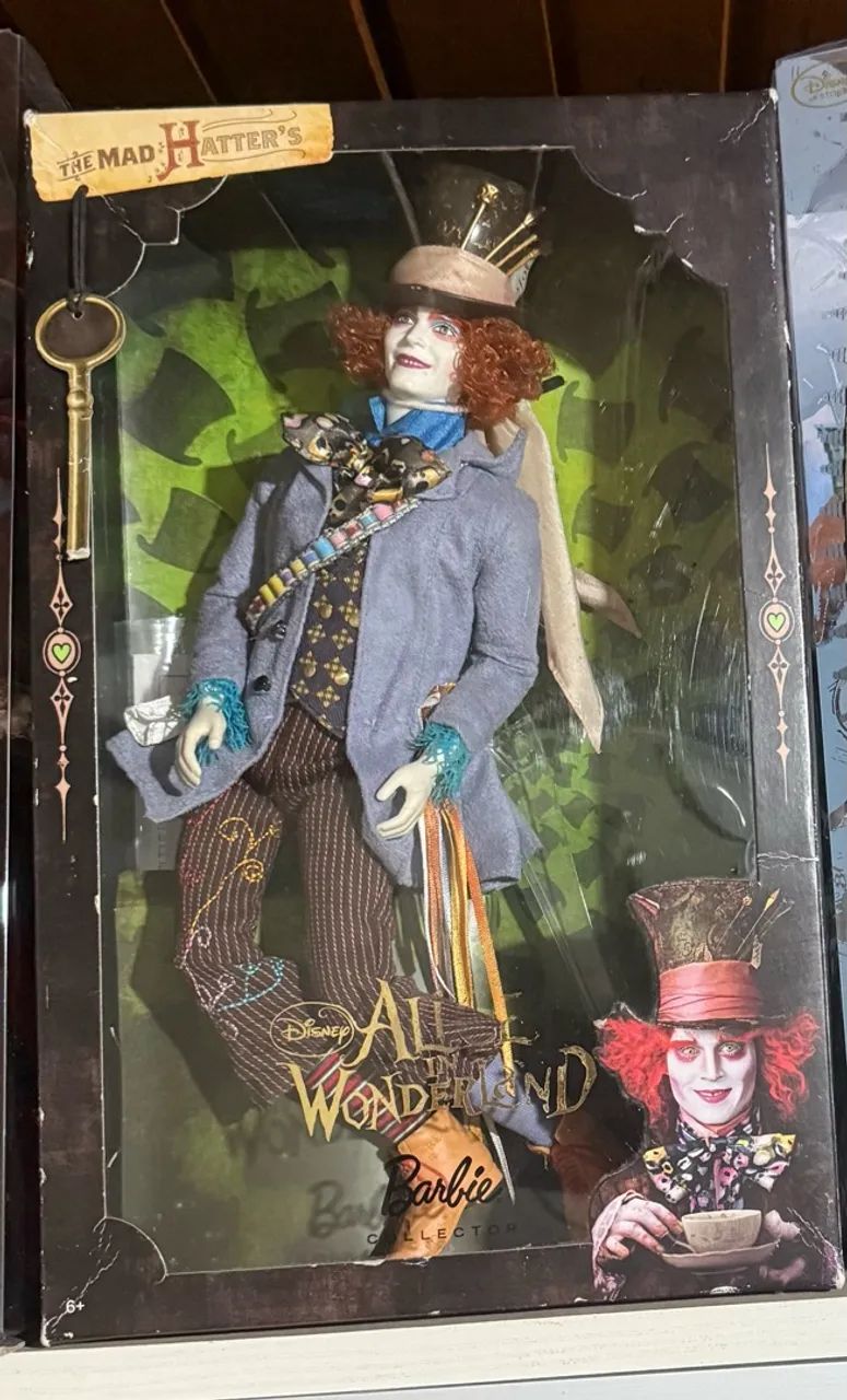 Boneco chapeleiro maluco The Mad Hatter - Mattel