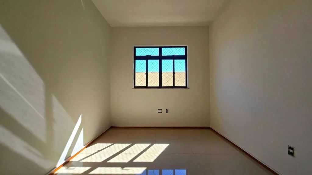 Apartamento com 3 Quartos, Suíte e Varanda em Ótima Localização - Foto 4