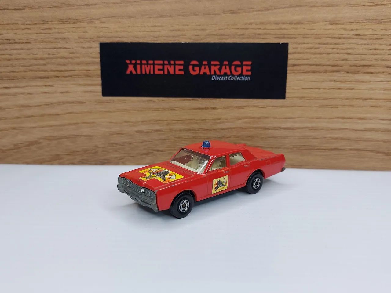 Matchbox Lesney Cougar Fire Chief Car Superfast 