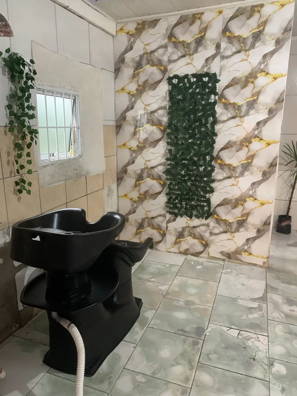 Divido espaço , alugo sala 