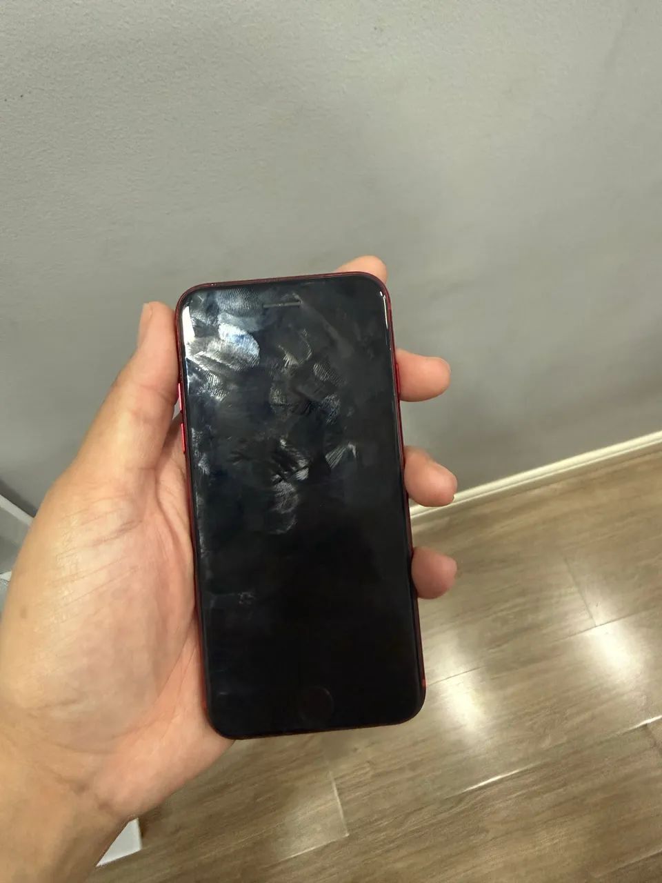 iPhone SE 2º geração vermelho  - Foto 3