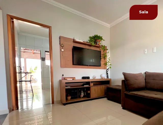 Casa charmosa, moderna e bem localizada - Foto 4