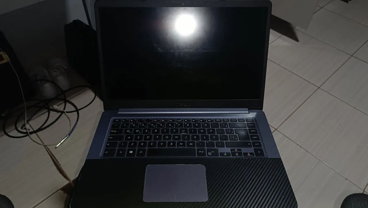 Notebook Asus, I5 8°, 16GB RAM, GPU NVIDIA