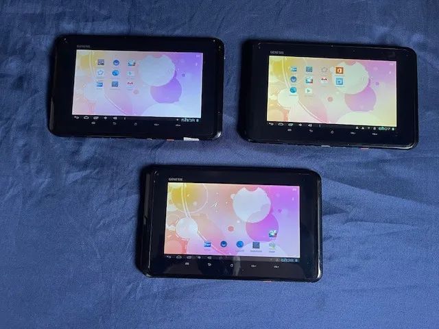 03 Tablets Sistema Android Por R$ 200,00