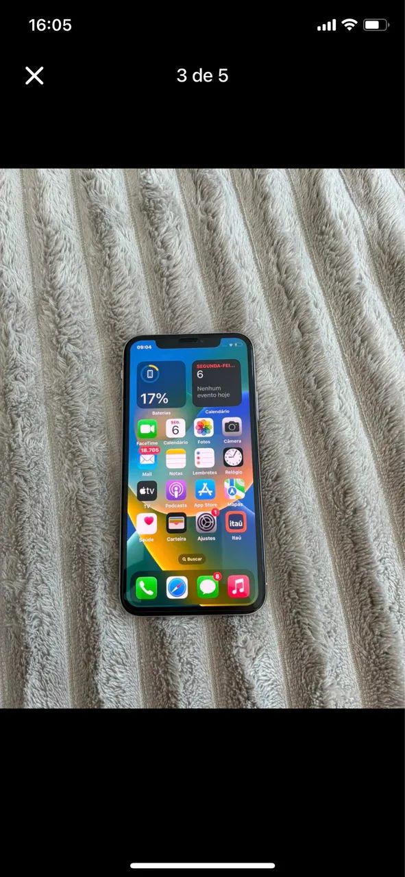iPhone X  está com uns trincado na tela e traseira menor valor 400