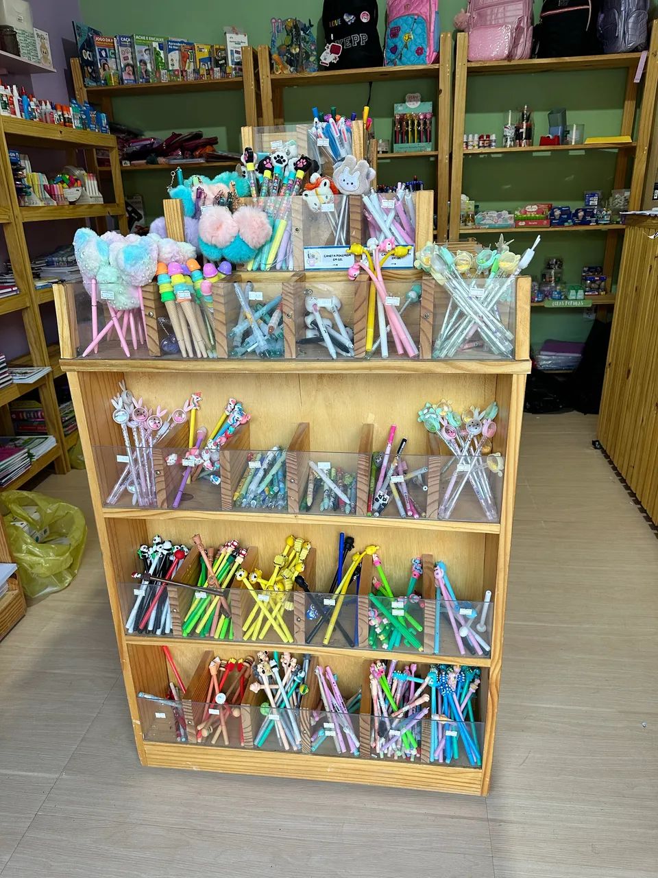 Expositor de produtos65570199331075123