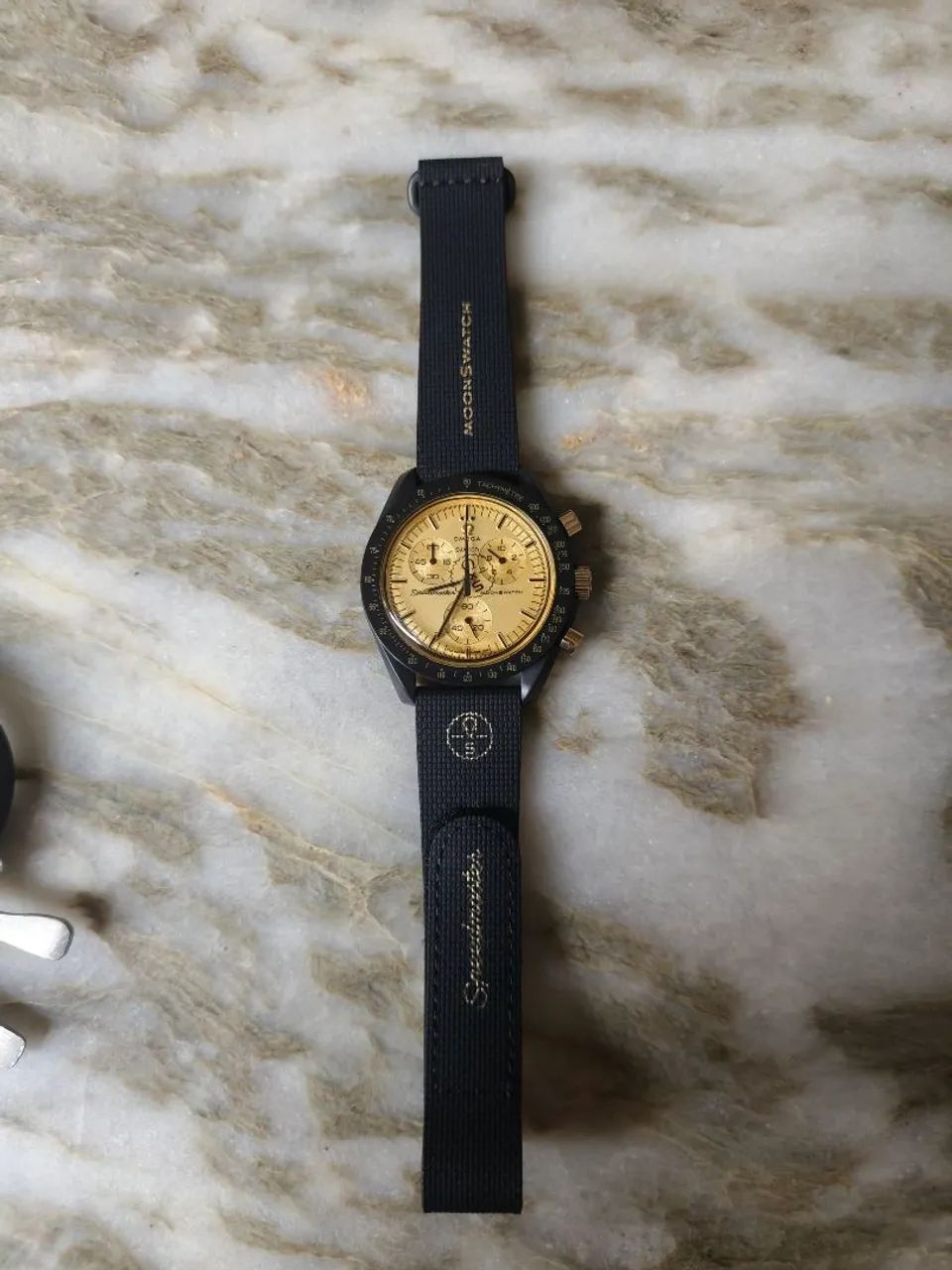 Relógio Omega Swatch moonshine gold - Foto 3