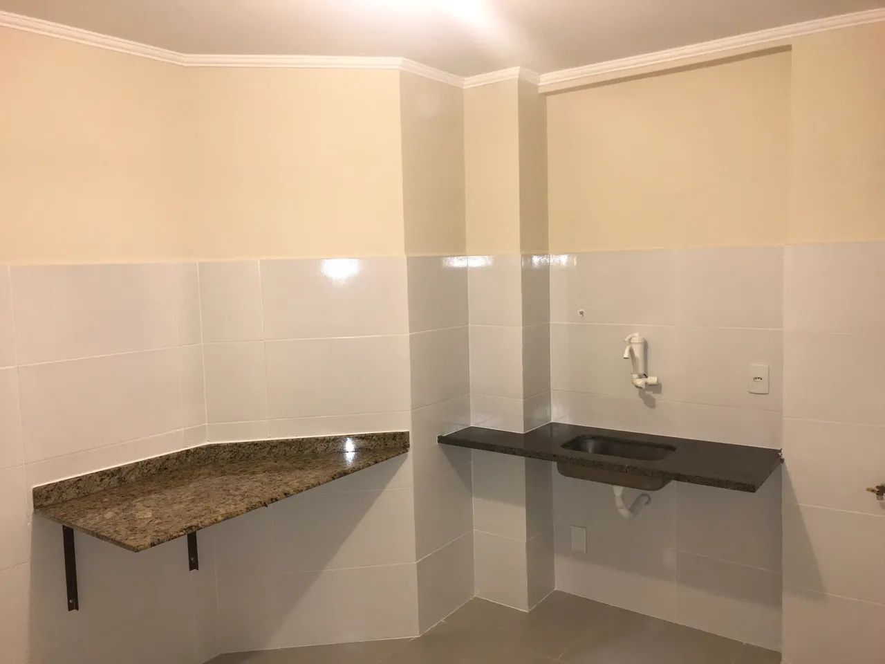 Excelente Quarto/Sala em Itapoã 