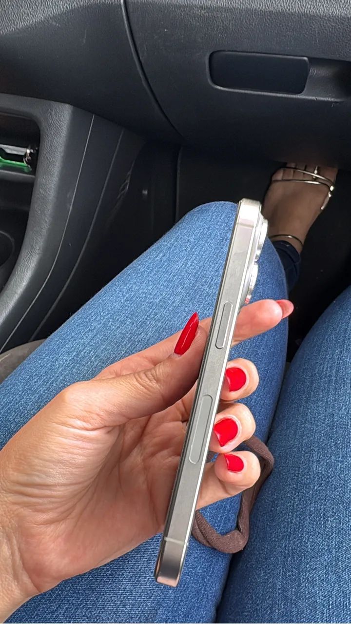 iPhone 15 pro 256gb 