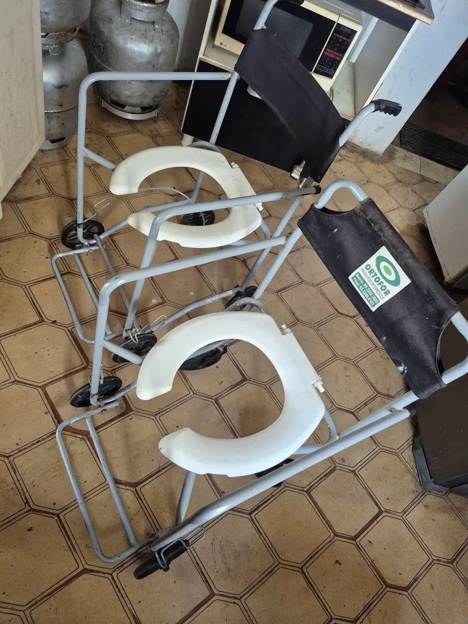 Cadeira higienica - Foto 2