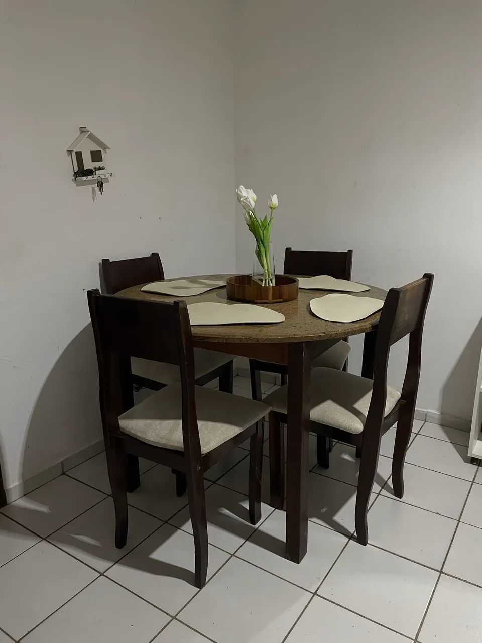 Mesa madeira maciça 