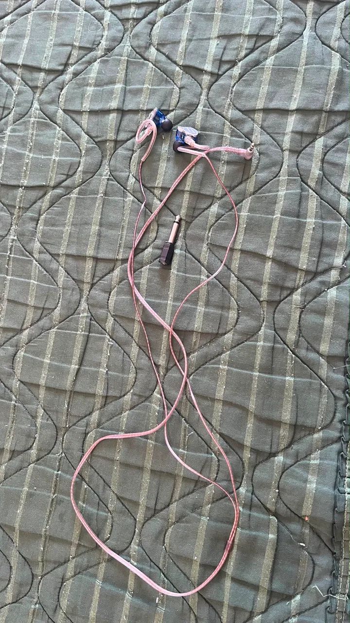 Fone lá zsn-pro usado em bom estado  - Foto 4