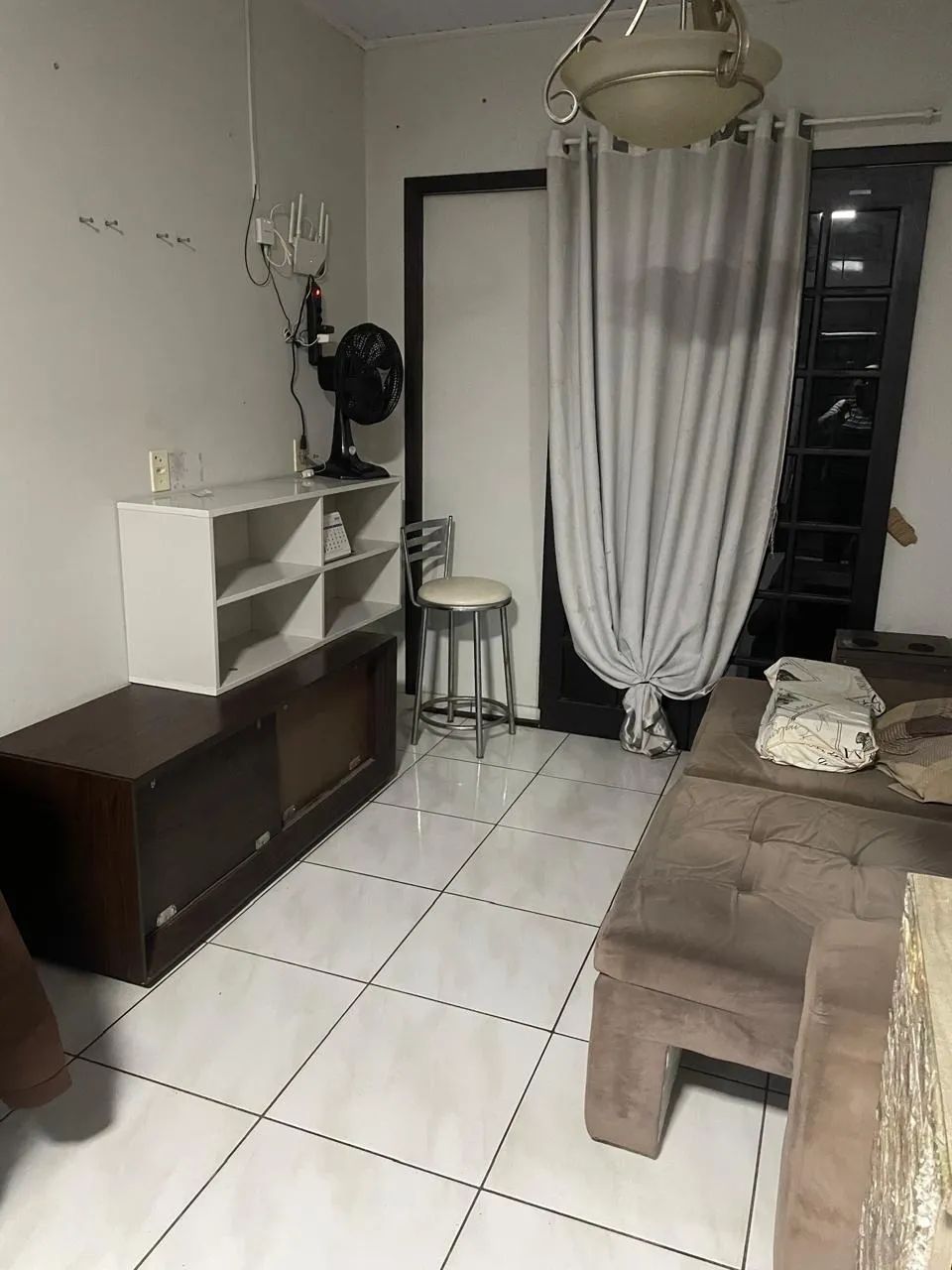 Casa de alvenaria semimobiliada com 2 quartos, sala e cozinha integradas, banheiro e área  - Foto 3