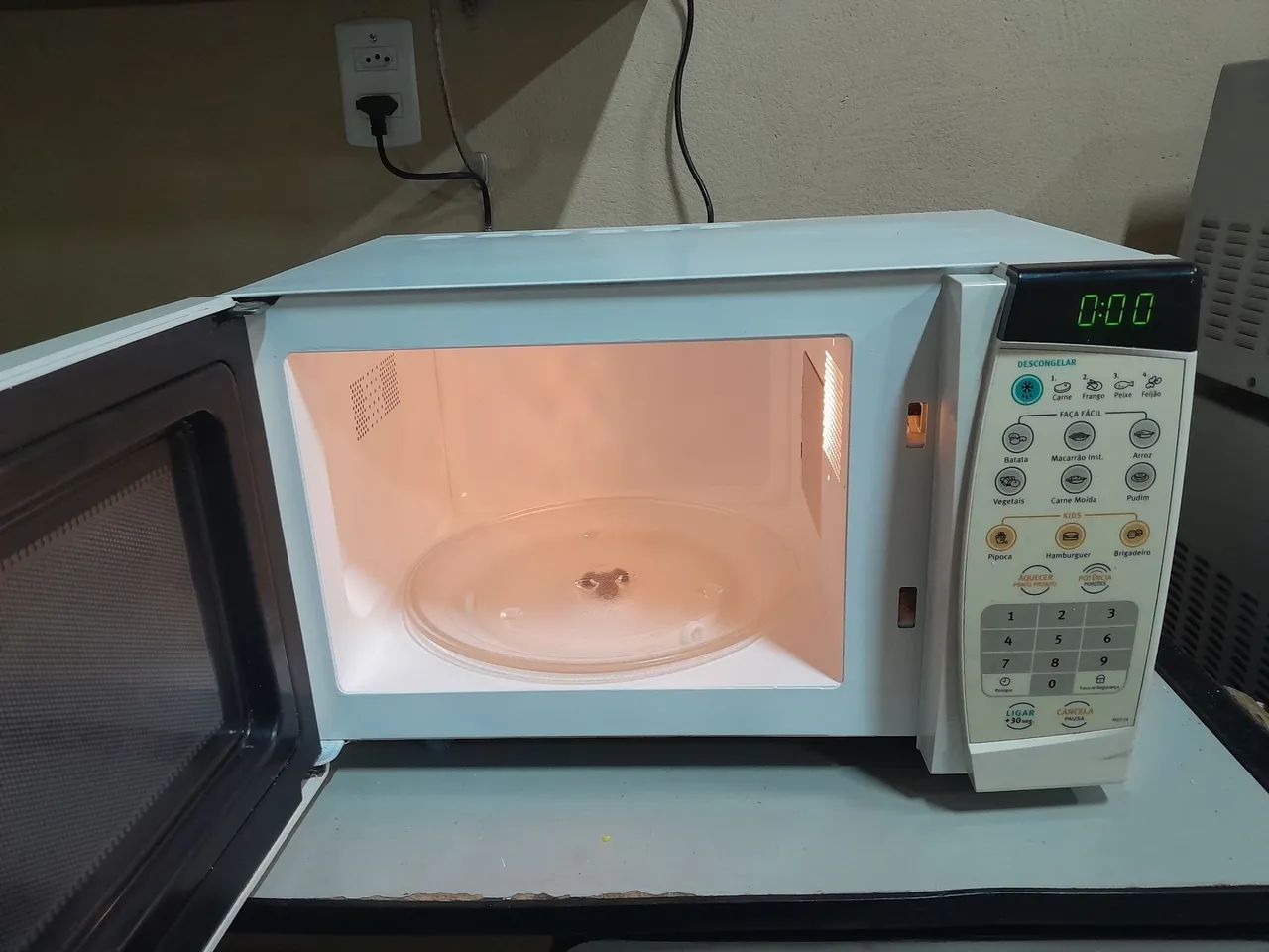 Microondas Electrolux 127v - 18L - Foto 3