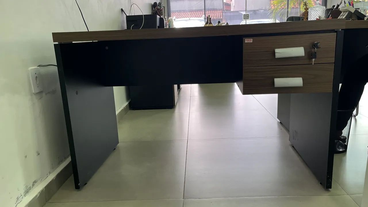 MESAS DE ESCRITÓRIO À VENDA $ 550<br> - Foto 3