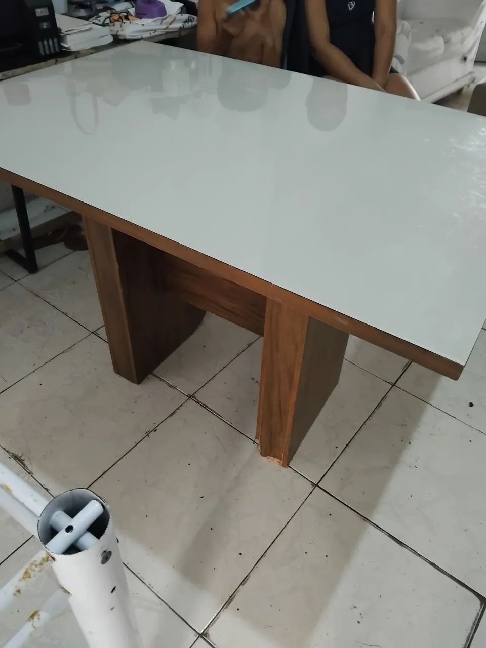 Mesa sem cadeira 