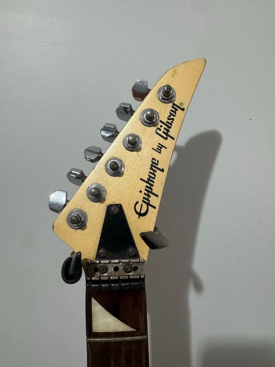 Guitarra Epiphone by Gibson Stratocaster - Foto 2