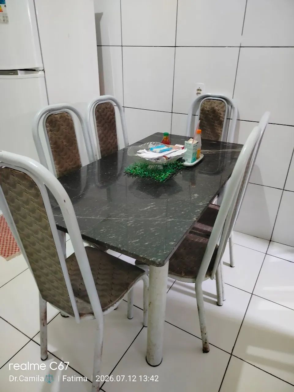 Mesa de Jantar de Granito com 6 Cadeiras (Preço de Desapego) - Foto 4