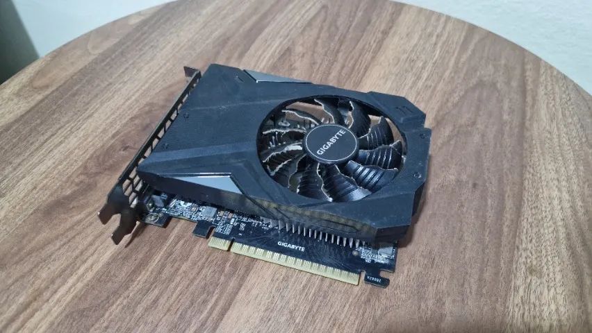 Placa de Video Gigabyte GTX1650 4Gb de RAM - Foto 2